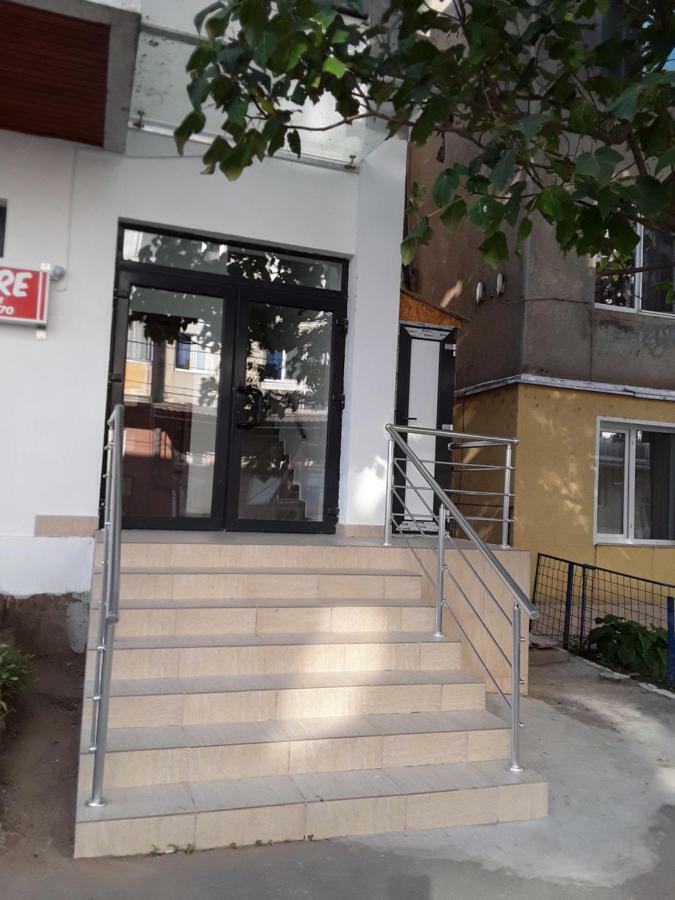 Camere De Inchiriat Central La Calciu Mahmudia Exterior foto